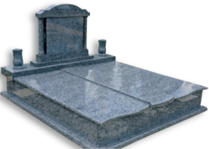 Háromrészes-fedlapos-síremlék-oszlopos-fejkő-3-400x284